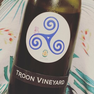 troonwhite